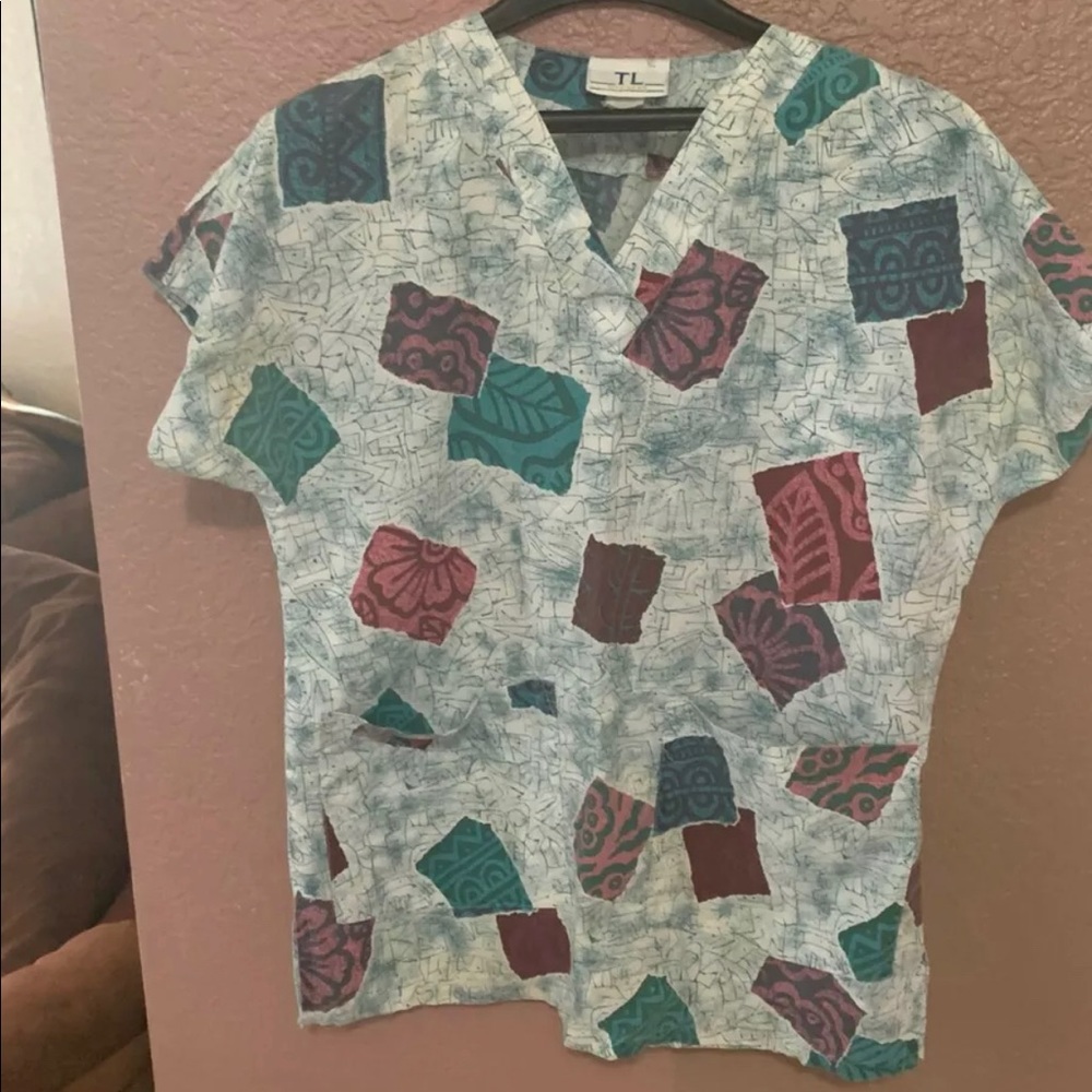 Women's T L Uniforms Scrub Top Sz S With Pockets